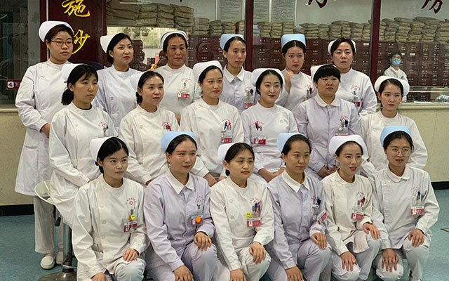 【5.12护士节】9游平台,9游(中国)举办茶话会白衣天使受表彰(图1)